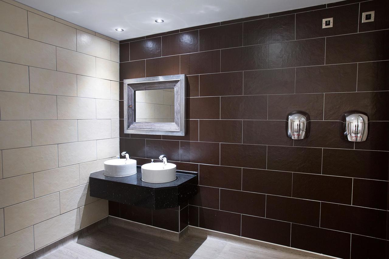 Hotel The Furness Railway Wetherspoon Barrow-in-Furness Exteriér fotografie
